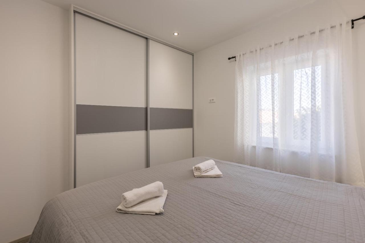 Apartments Petra Μπολ Εξωτερικό φωτογραφία