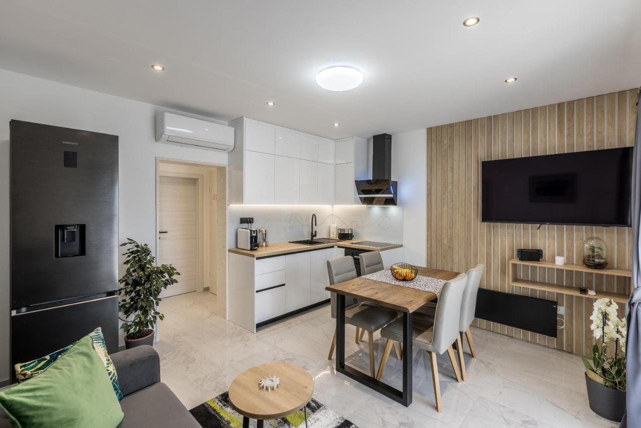 Apartments Petra Μπολ Εξωτερικό φωτογραφία